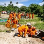 Defesa Civil de Maceió participa de simulado de resgate no Pontal da Barra