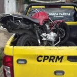 Jovem é preso com moto roubada desmontada dentro de casa em Satuba