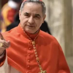 Cardeal que foi condenado à prisão e perdeu direito a voto no Conclave diz que vai participar da eleição: ‘Estarei lá’