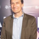 Georges Gachot anuncia novo documentário sobre Djavan e relembra trajetória na música brasileira