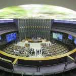Projeto na Câmara propõe aumento de deputados federais com base no Censo de 2022
