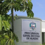 Liminar da Justiça impede novos bloqueios na sede da PGE e órgãos públicos