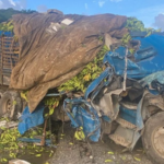 Caminhão tomba após colisão na BR-316, em Pilar; três ficam feridos