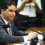 Investigado por fraude, Júnior Mano já foi expulso do PL antes de virar alvo da PF