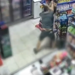 Homem é esfaqueado ao tentar separar briga em mercadinho de Igreja Nova