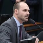 PF ordena que Eduardo Bolsonaro retorne a cargo de escrivão na corporação