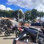 DMTT flagra motoneta roubada e condutora com CNH vencida em Maceió