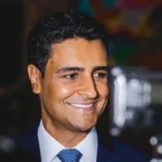 Aécio Neves dá carta branca a JHC, que assume controle do PSDB em Alagoas