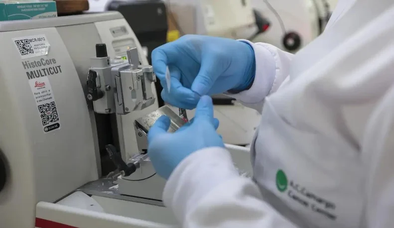 Lei relatada por Dra. Eudócia Caldas amplia acesso ao tratamento do câncer no SUS