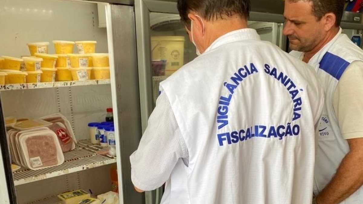 Vigilância Sanitária: 35 toneladas de alimentos impróprios para consumo foram apreendidas entre 2025 e 2026