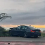 Conversão irregular de moto pode ter provocado acidente com BMW na orla de Maceió, diz DMTT