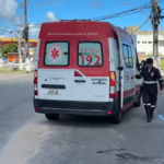 Motociclista fica ferido após colisão com carro na Ladeira Geraldo Melo, em Maceió