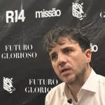 Renan Santos rebate críticas de Silas Malafaia durante passagem por Maceió