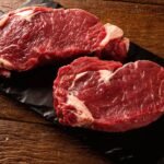 Homem é preso após furtar carne e macarrão instantâneo em comércio no Farol, em Maceió