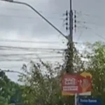 Cabos de alta tensão caem e deixam moradores sem energia em Arapiraca