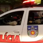 Homem é baleado nas nádegas durante ataque a tiros em bar no Jacintinho, em Maceió