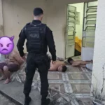 Operação policial fecha ponto de venda de drogas e detém três pessoas em Palmeira dos Índios