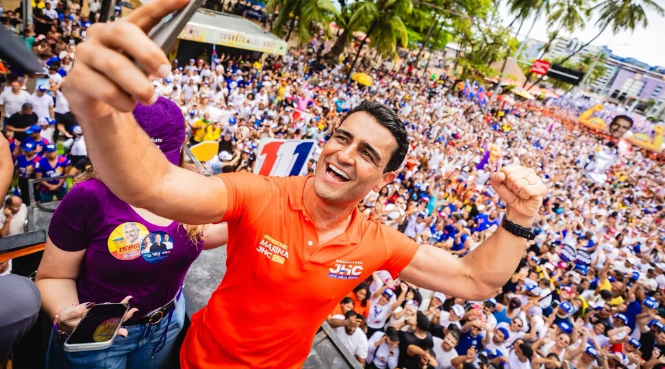 Até nas redes sociais, JHC supera Renan Filho, mesmo gastando 4 vezes mais em anúncios Renan fica atrás de JHC em visualizações