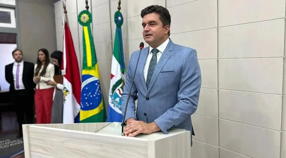 Justiça mantém separadas ações contra Rui Palmeira sobre educação e rejeição de contas de 2019